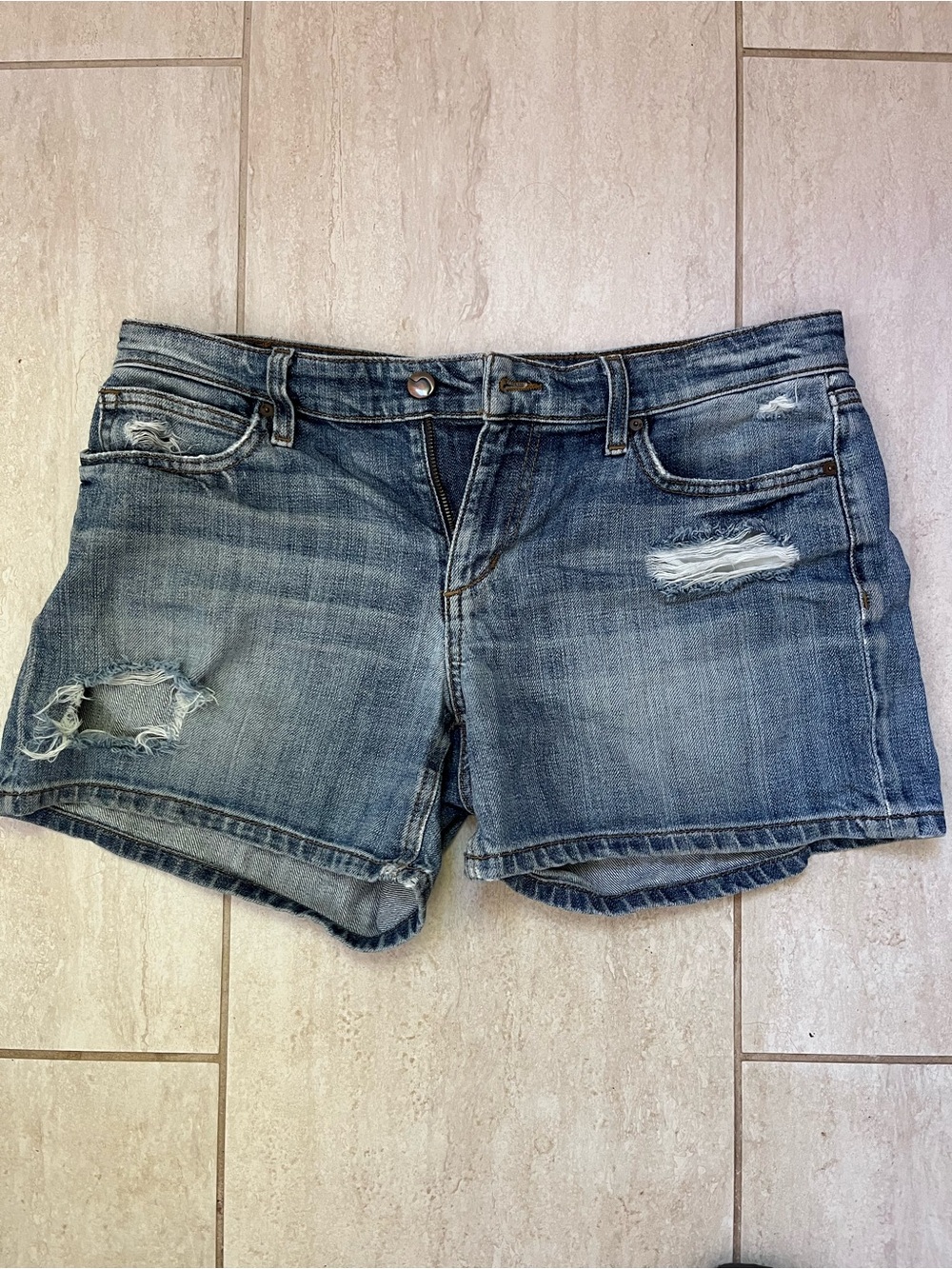 Joe’s Jeans Distressed Denim Shorts Blue Mid Rise size 28